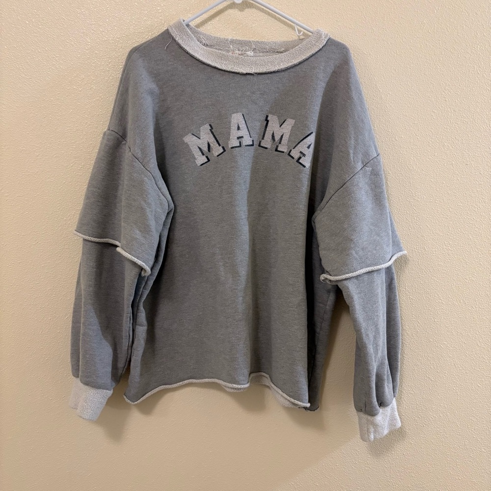 Fantastic fawn “MAMA” pullover crewneck size L/XL